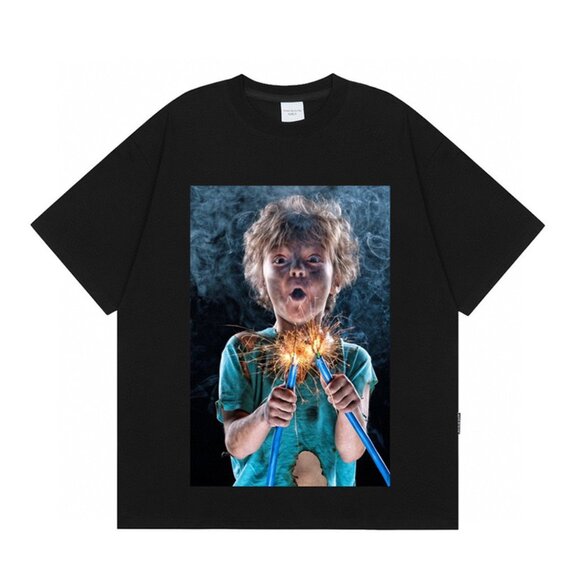 Acme De La Vie Short-Sleeved T-Shirt With A Boy Playing Video Games - Picture 1 of 6